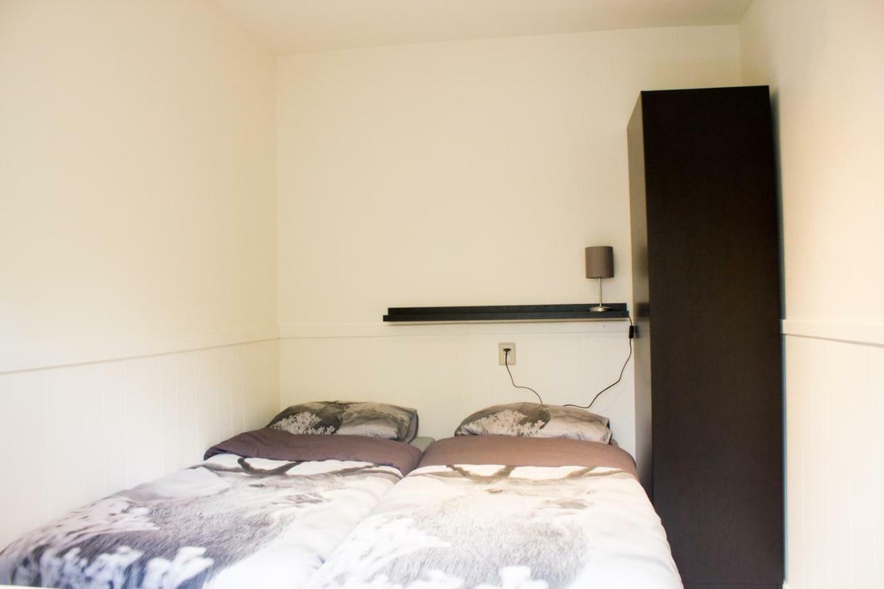 Knusse 5 Persoons Bungalow Hartje Veluwe 欧特罗 外观 照片